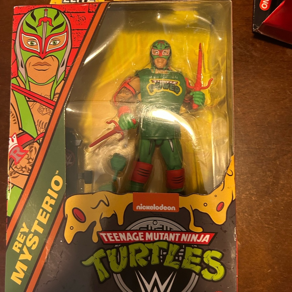 Mattel Teenage Mutant Ninja Turtles Rey Mysterio Figure - Green and Red